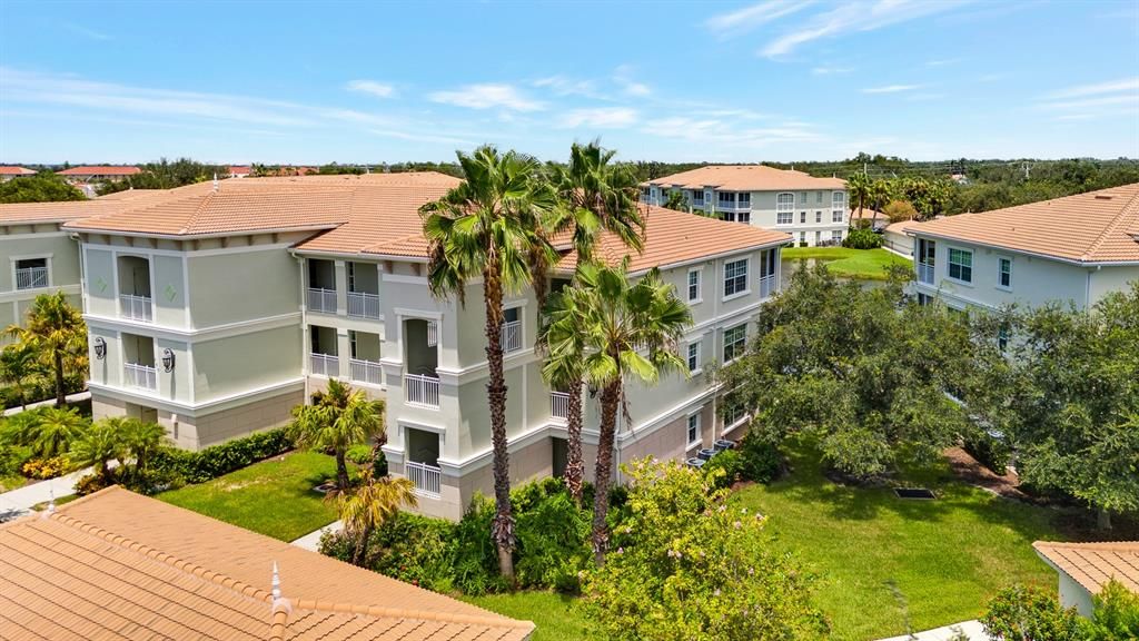 En Venta: $325,000 (2 camas, 2 baños, 1527 Pies cuadrados)