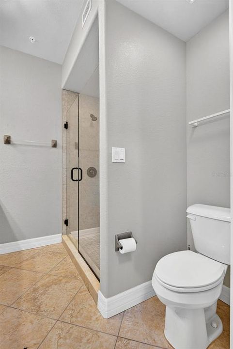 En Venta: $325,000 (2 camas, 2 baños, 1527 Pies cuadrados)
