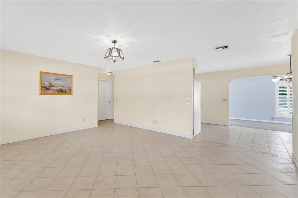 En Venta: $325,000 (2 camas, 2 baños, 1119 Pies cuadrados)