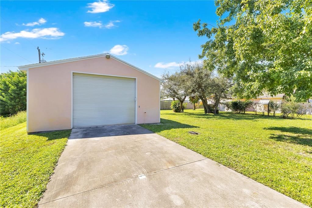 En Venta: $325,000 (2 camas, 2 baños, 1119 Pies cuadrados)