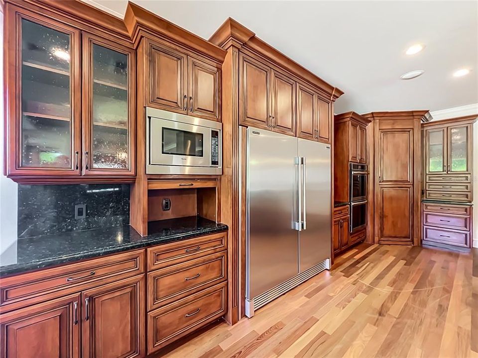 На продажу: $3,995,000 (6 спален, 7 ванн, 10059 Квадратных фут)
