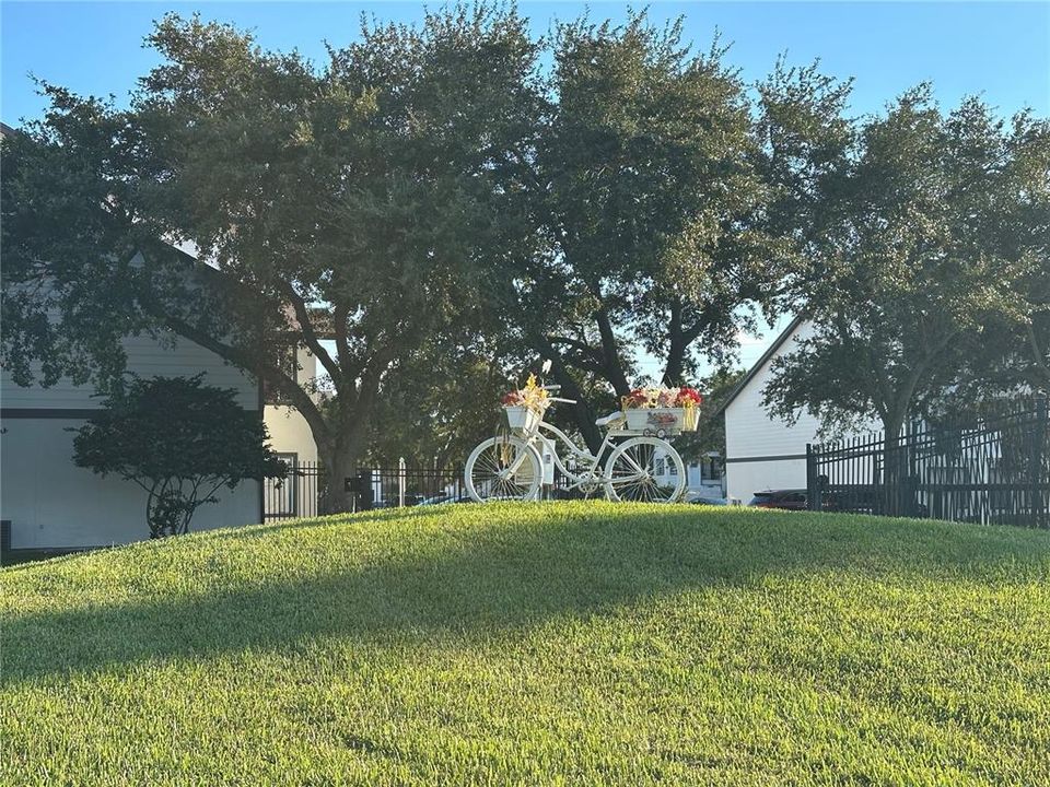 For Rent: $1,600 (2 beds, 2 baths, 1026 Square Feet)