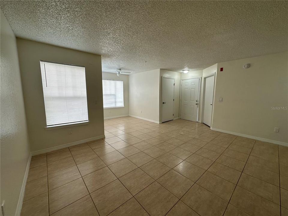 For Rent: $1,600 (2 beds, 2 baths, 1026 Square Feet)