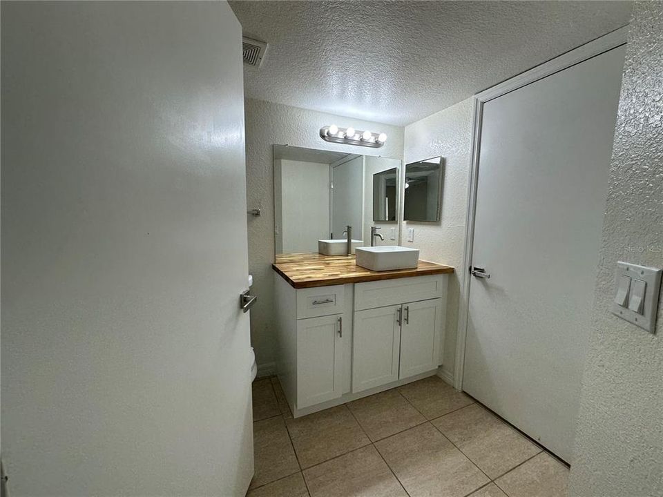 For Rent: $1,600 (2 beds, 2 baths, 1026 Square Feet)