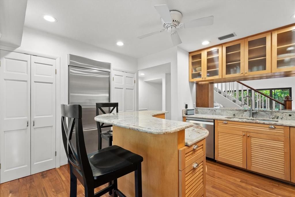 En Venta: $670,000 (3 camas, 2 baños, 1912 Pies cuadrados)