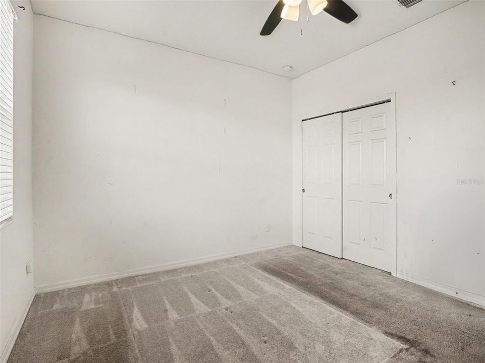 For Sale: $275,000 (4 beds, 3 baths, 1887 Square Feet)