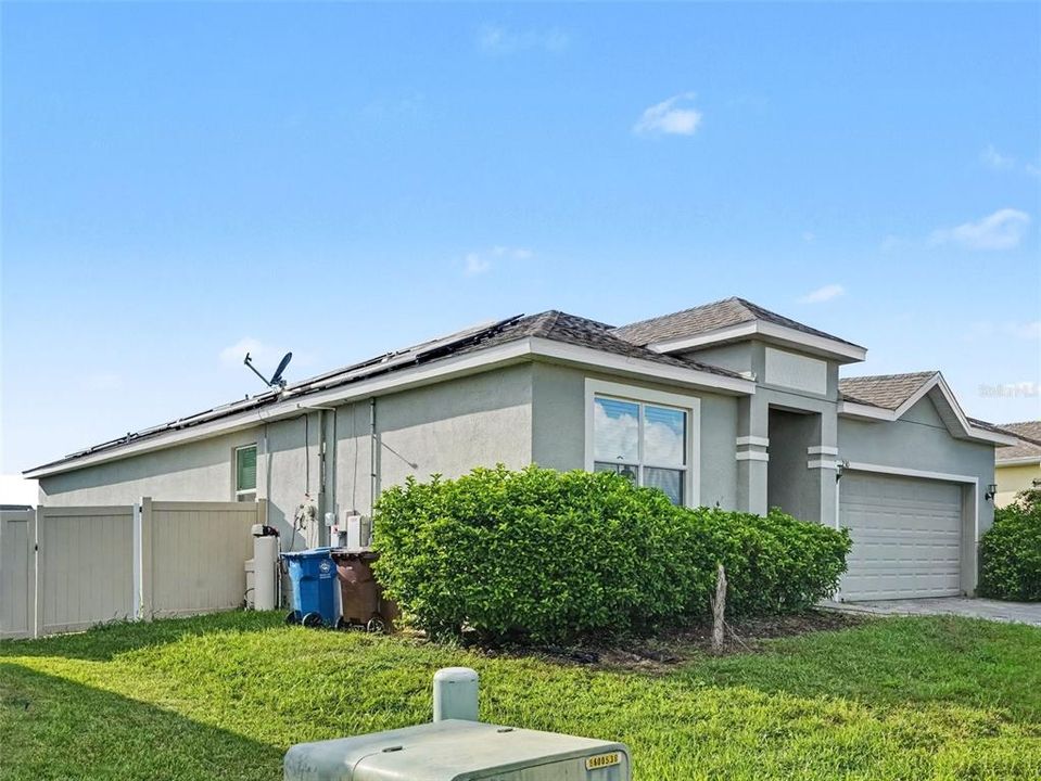 For Sale: $275,000 (4 beds, 3 baths, 1887 Square Feet)