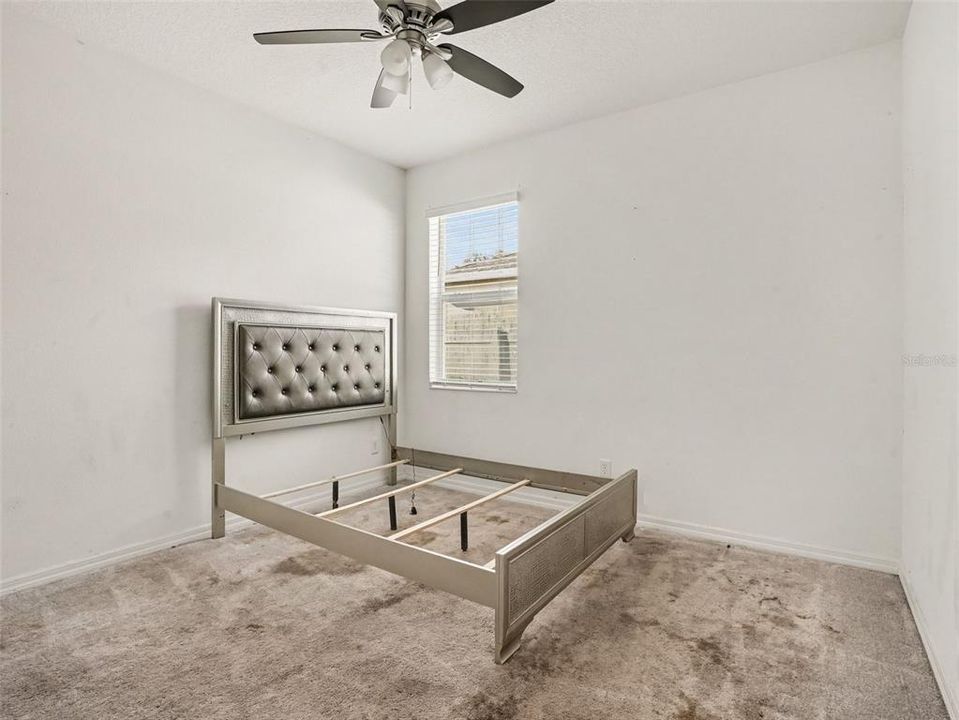 For Sale: $275,000 (4 beds, 3 baths, 1887 Square Feet)