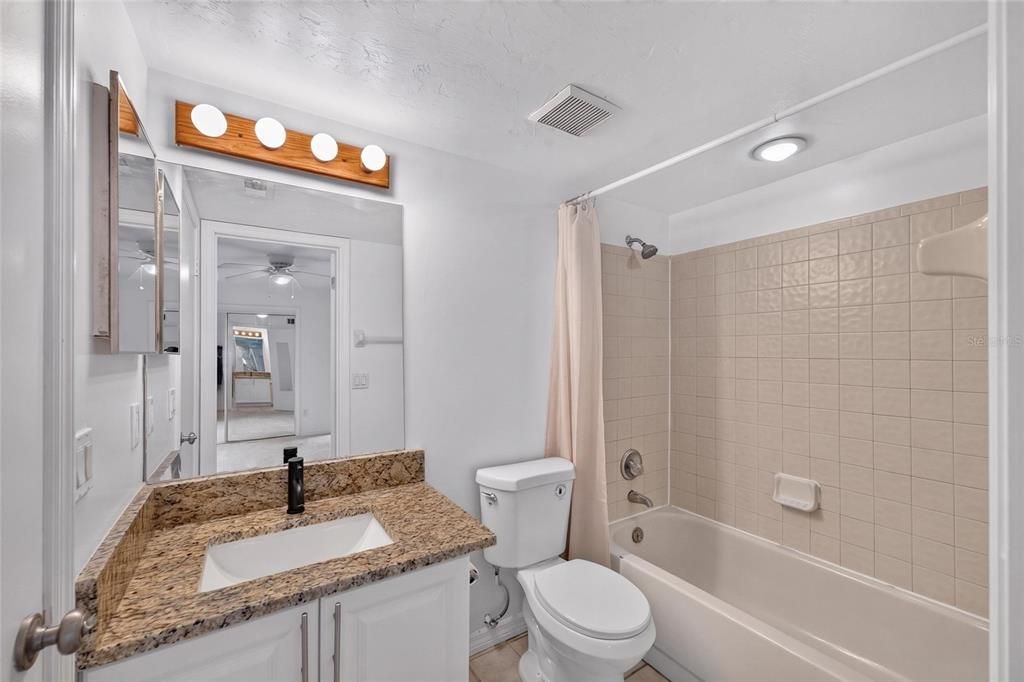 En Venta: $177,000 (3 camas, 3 baños, 1370 Pies cuadrados)
