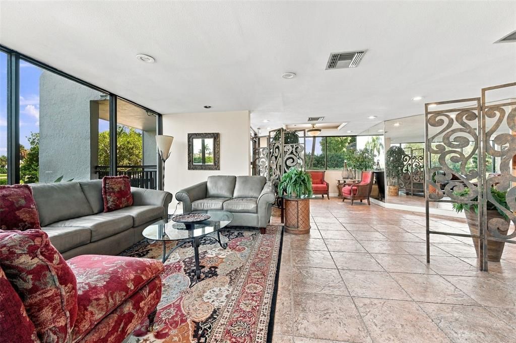 For Sale: $849,000 (3 beds, 3 baths, 1830 Square Feet)