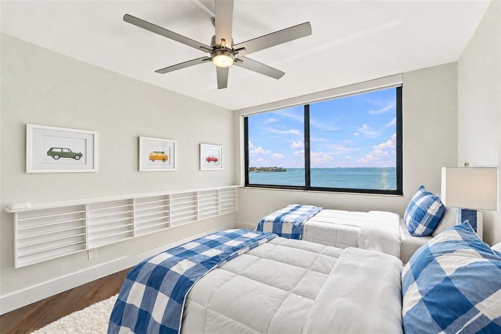 For Sale: $849,000 (3 beds, 3 baths, 1830 Square Feet)