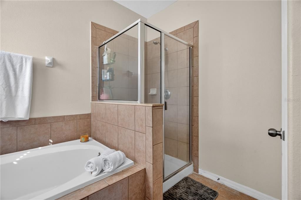 For Sale: $409,900 (3 beds, 2 baths, 1525 Square Feet)