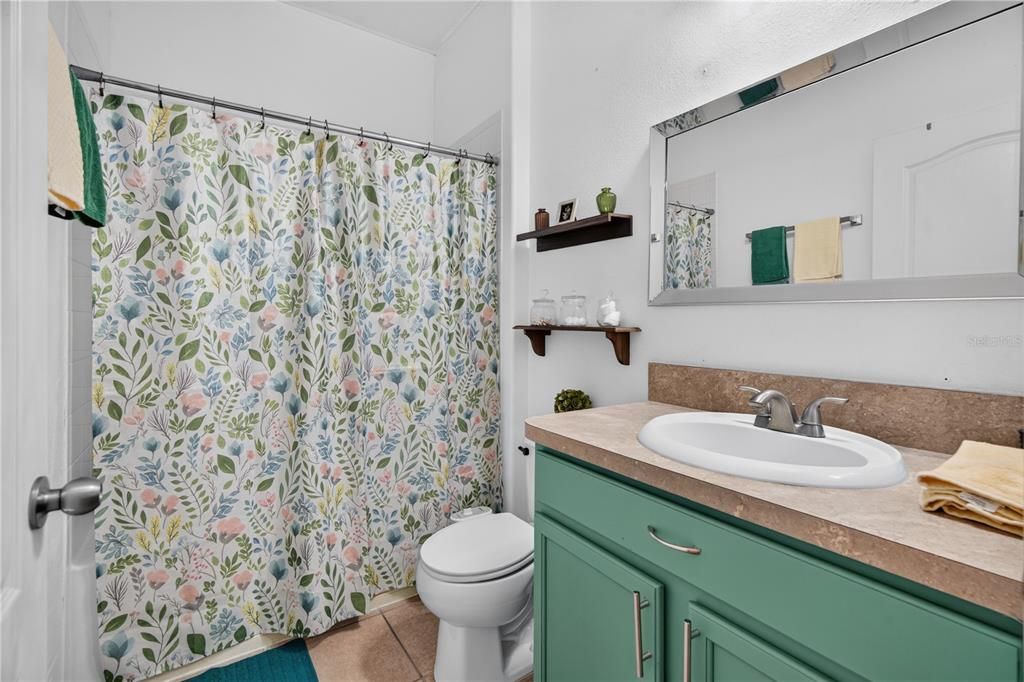 For Sale: $409,900 (3 beds, 2 baths, 1525 Square Feet)