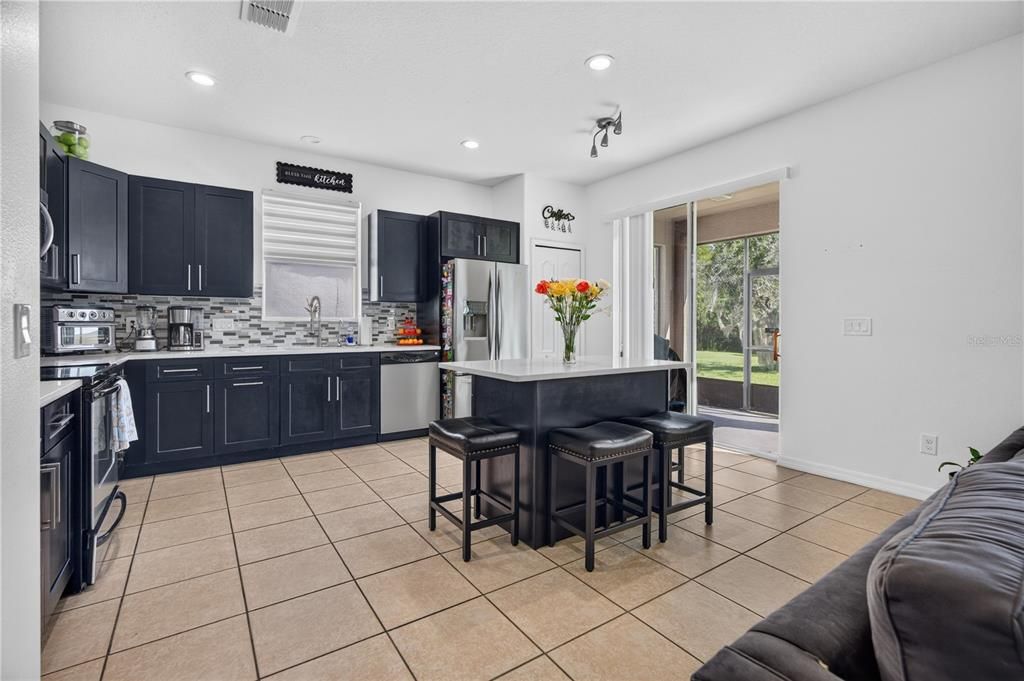 For Sale: $409,900 (3 beds, 2 baths, 1525 Square Feet)