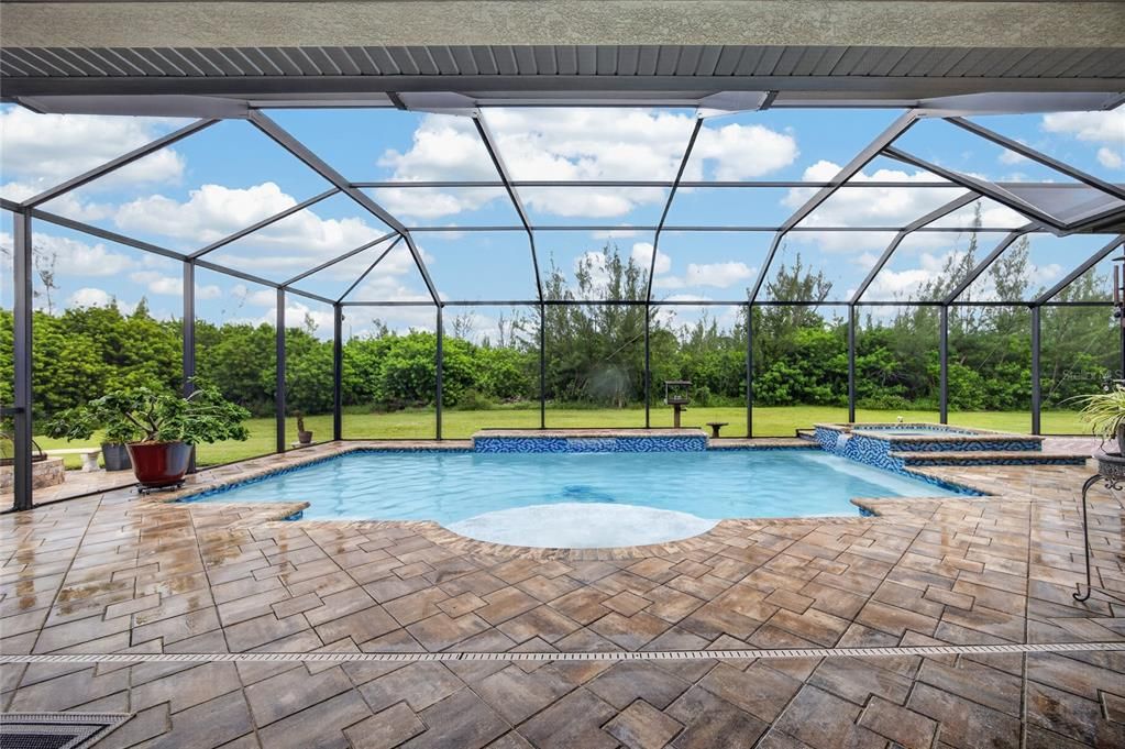 En Venta: $725,000 (3 camas, 2 baños, 1818 Pies cuadrados)