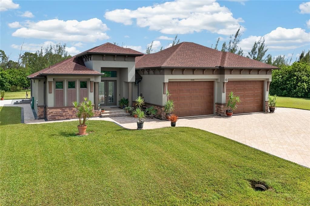 En Venta: $725,000 (3 camas, 2 baños, 1818 Pies cuadrados)