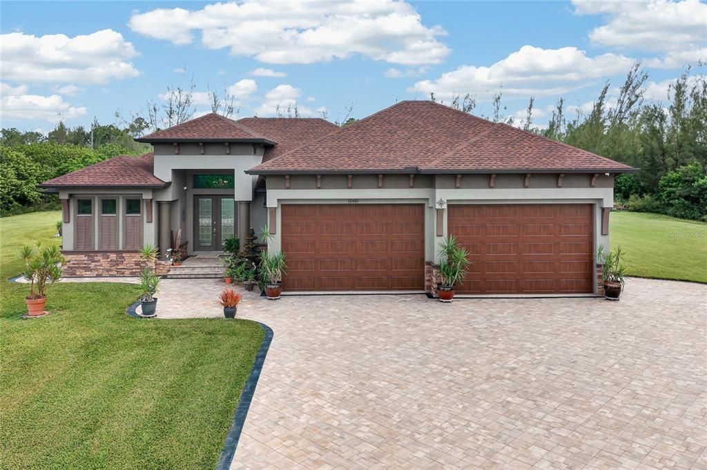 En Venta: $725,000 (3 camas, 2 baños, 1818 Pies cuadrados)