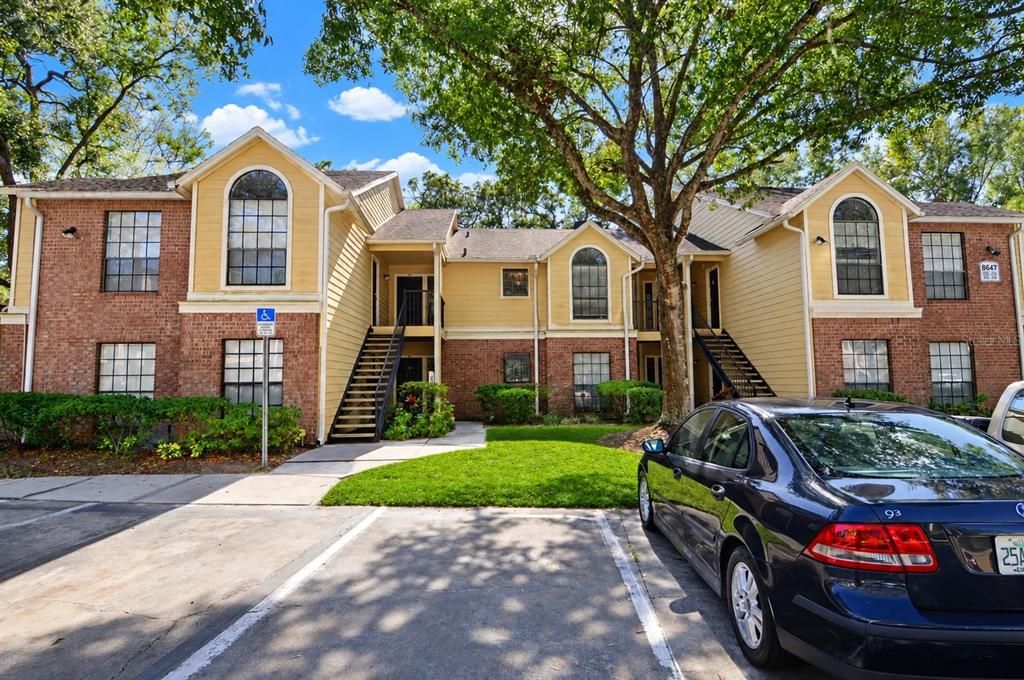 For Rent: $1,450 (1 beds, 1 baths, 822 Square Feet)