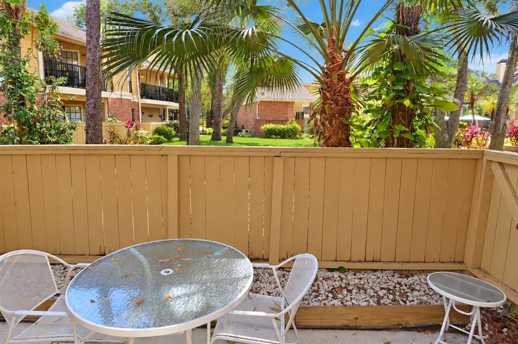 For Rent: $1,450 (1 beds, 1 baths, 822 Square Feet)