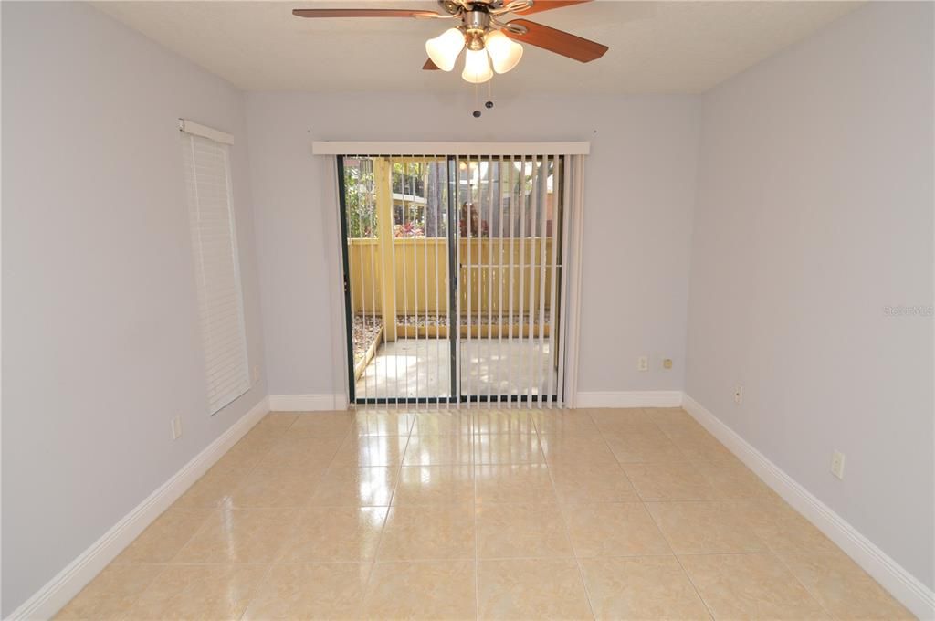 For Rent: $1,450 (1 beds, 1 baths, 822 Square Feet)