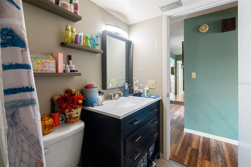 En Venta: $500,000 (3 camas, 2 baños, 1584 Pies cuadrados)