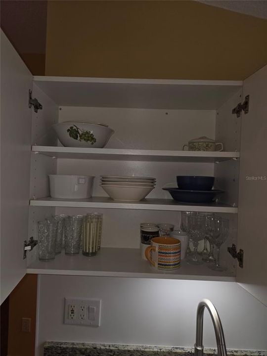 For Rent: $1,200 (0 beds, 1 baths, 440 Square Feet)