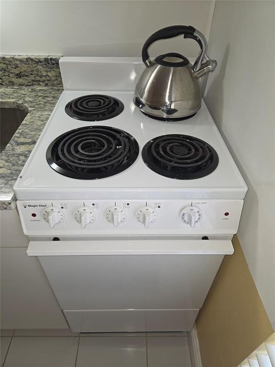For Rent: $1,200 (0 beds, 1 baths, 440 Square Feet)
