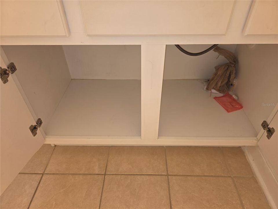 For Rent: $1,200 (0 beds, 1 baths, 440 Square Feet)