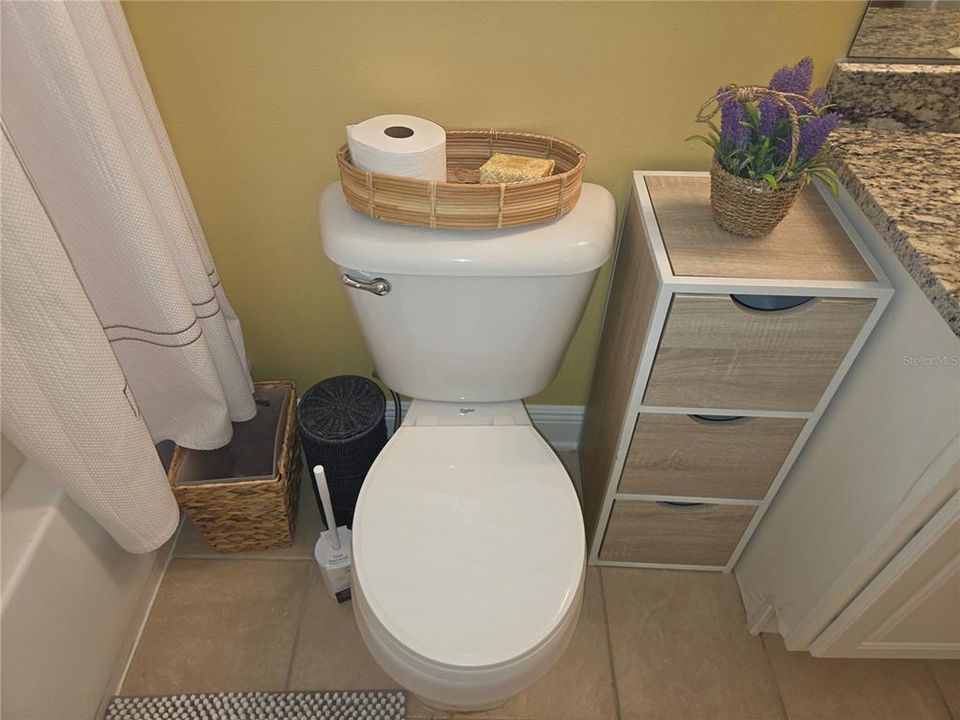 For Rent: $1,200 (0 beds, 1 baths, 440 Square Feet)