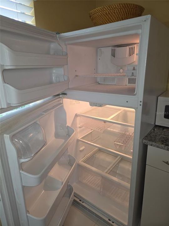 For Rent: $1,200 (0 beds, 1 baths, 440 Square Feet)