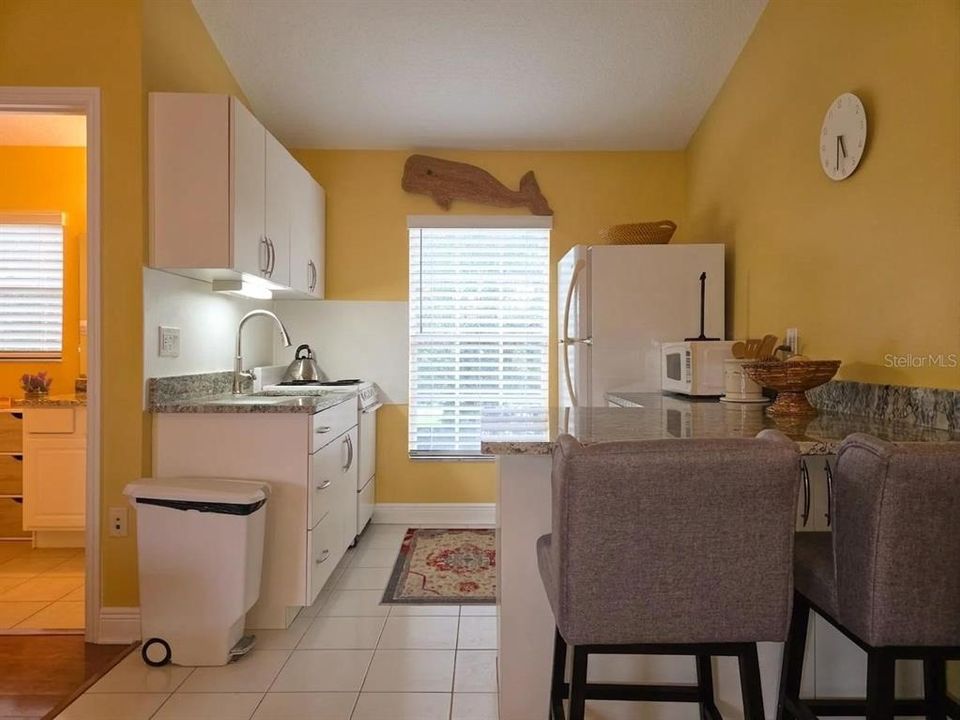 For Rent: $1,200 (0 beds, 1 baths, 440 Square Feet)