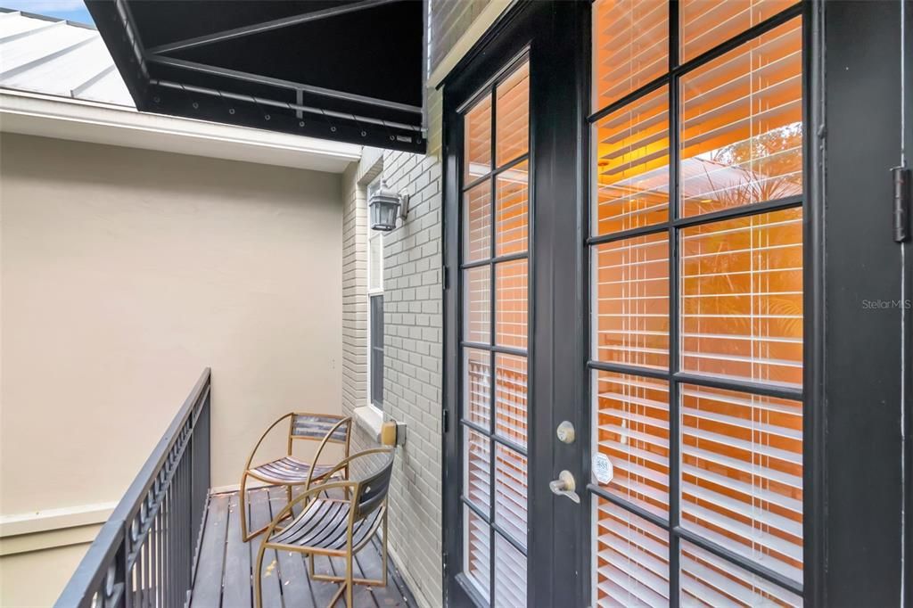 En Venta: $825,000 (3 camas, 3 baños, 2527 Pies cuadrados)