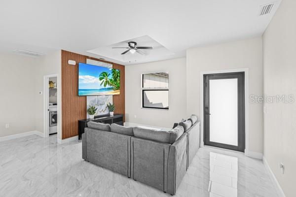На продажу: $309,900 (3 спален, 2 ванн, 1344 Квадратных фут)