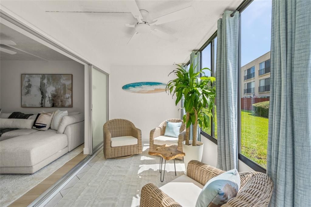 For Sale: $209,900 (2 beds, 2 baths, 1100 Square Feet)