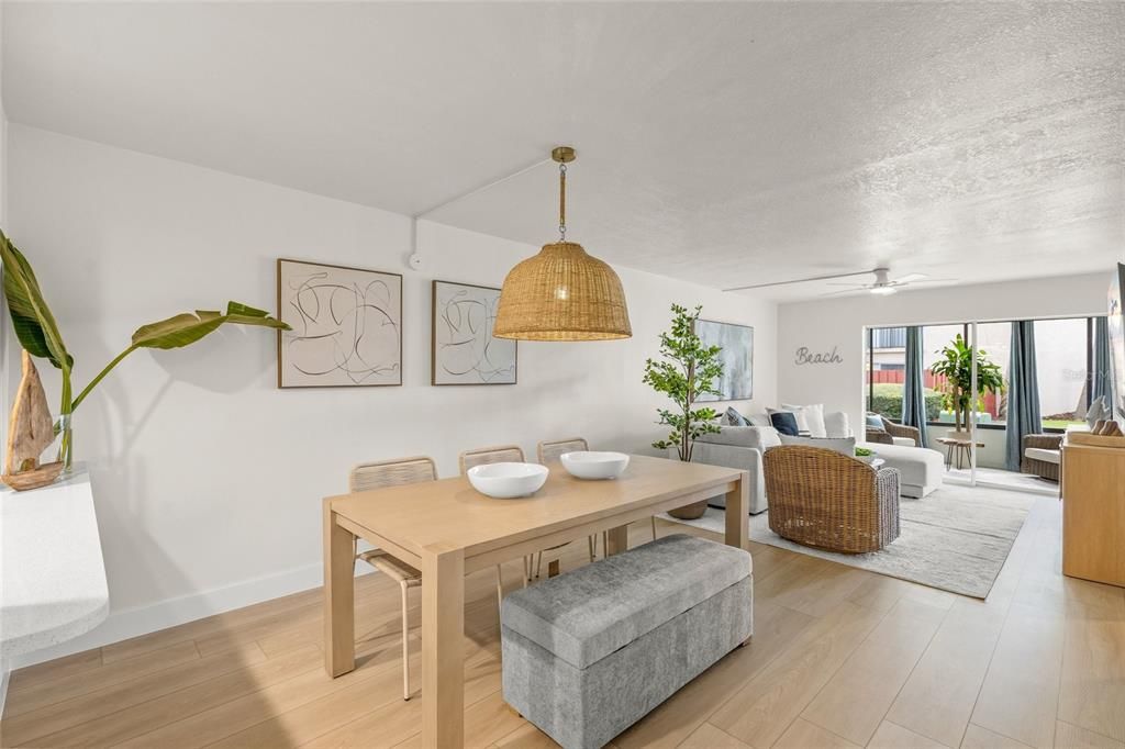 For Sale: $209,900 (2 beds, 2 baths, 1100 Square Feet)