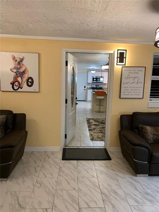 En Venta: $750,000 (4 camas, 2 baños, 2152 Pies cuadrados)
