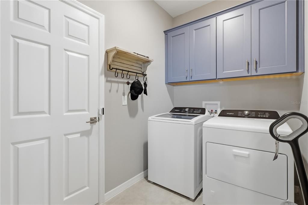 For Sale: $535,000 (4 beds, 2 baths, 2420 Square Feet)