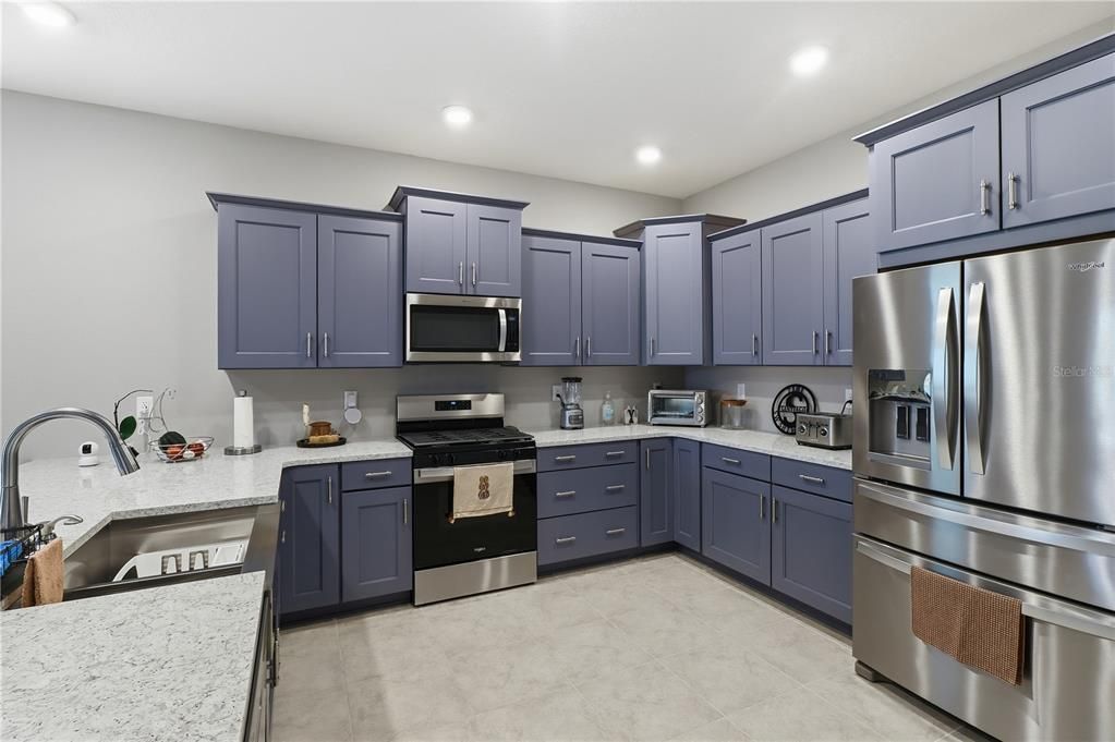For Sale: $535,000 (4 beds, 2 baths, 2420 Square Feet)
