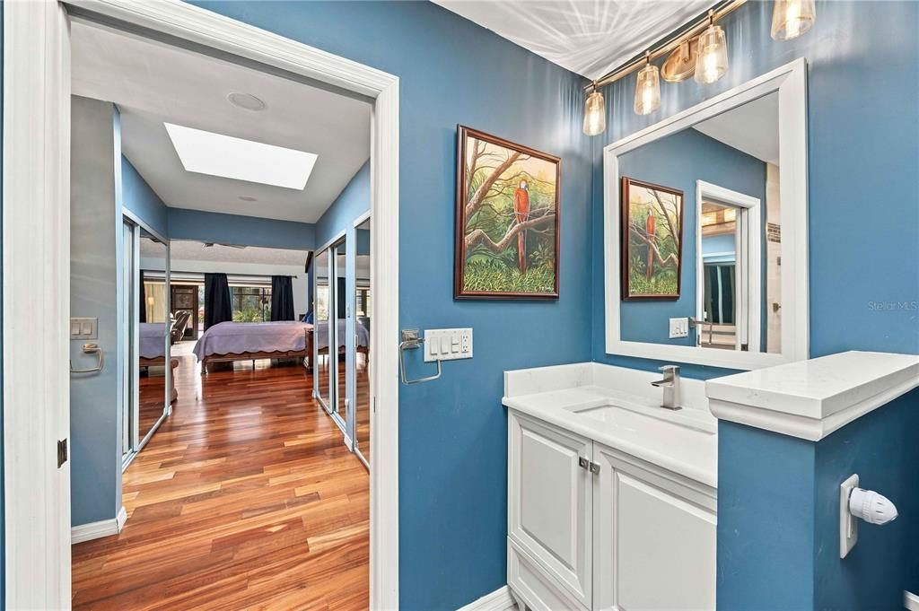 For Sale: $375,000 (2 beds, 2 baths, 2289 Square Feet)