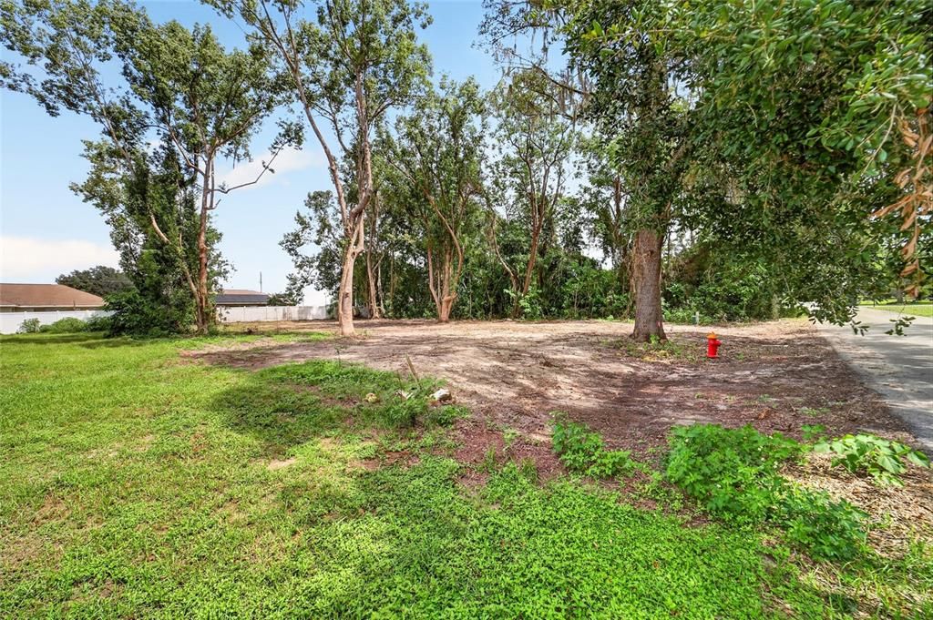 На продажу: $50,000 (0.24 acres)