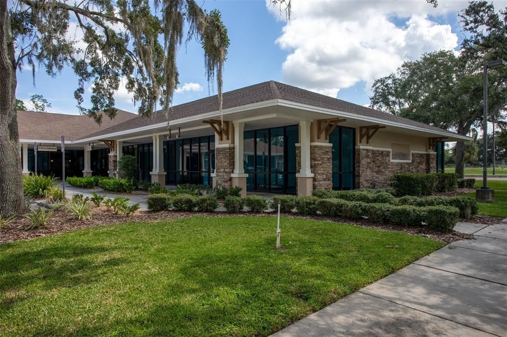 For Sale: $205,000 (2 beds, 2 baths, 1094 Square Feet)