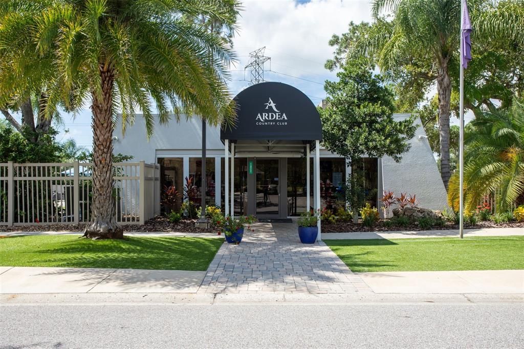 For Sale: $205,000 (2 beds, 2 baths, 1094 Square Feet)