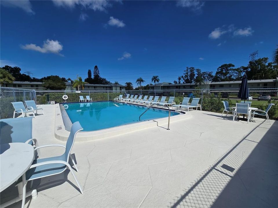 For Sale: $205,000 (2 beds, 2 baths, 1094 Square Feet)