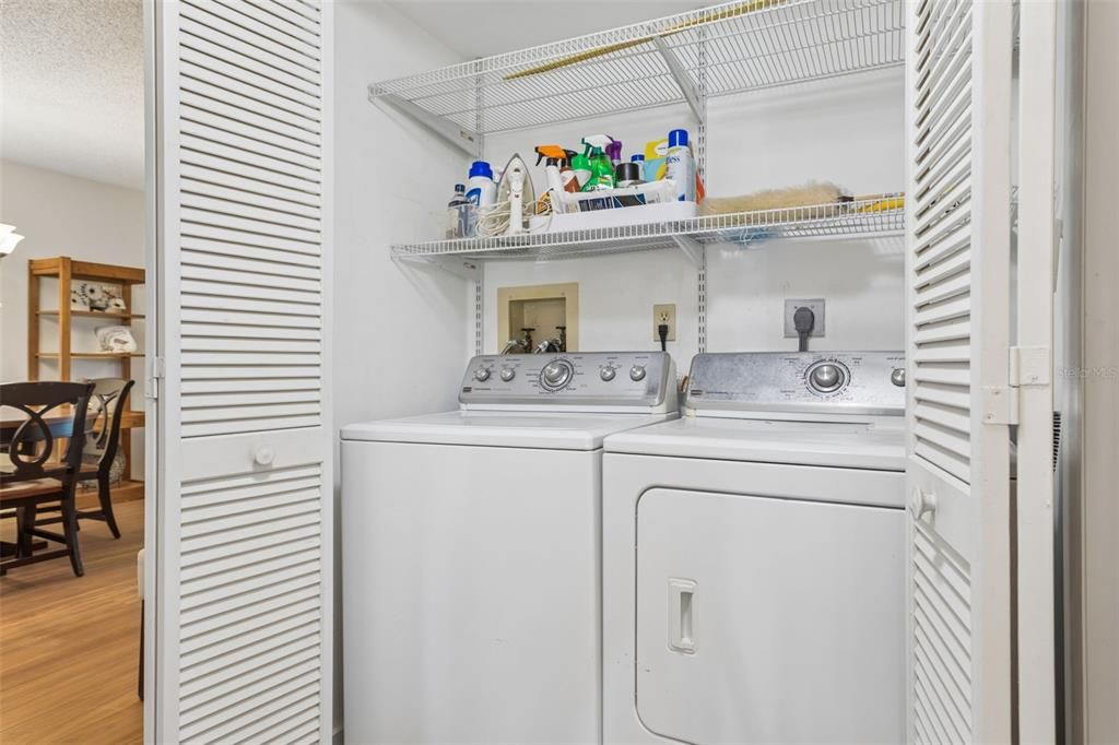 For Sale: $205,000 (2 beds, 2 baths, 1094 Square Feet)