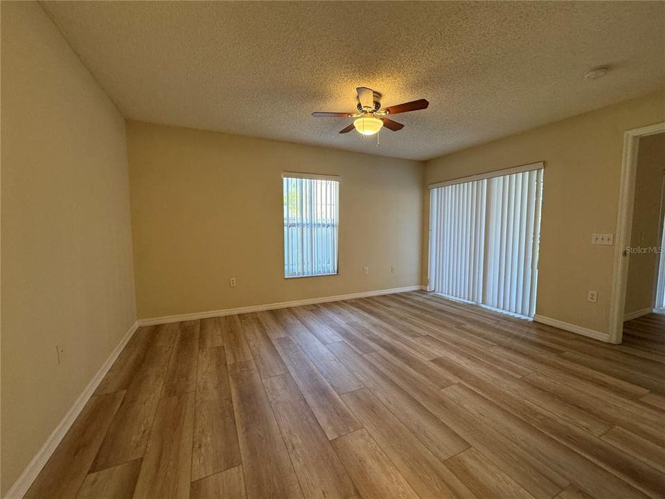 For Rent: $2,350 (4 beds, 3 baths, 1929 Square Feet)