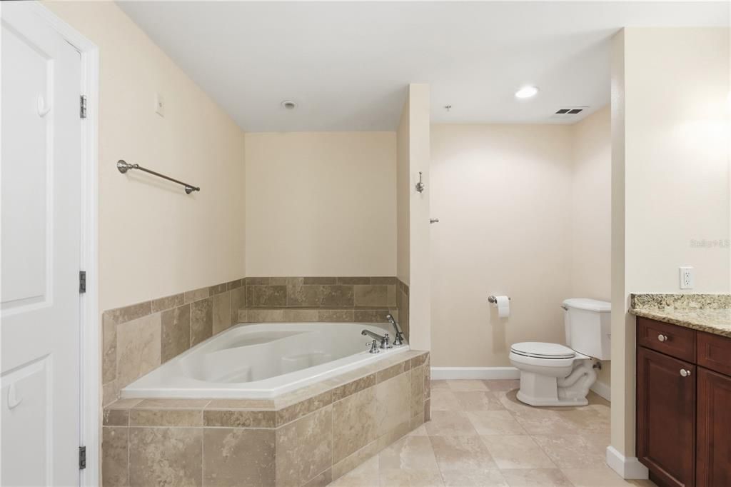 В аренду: $2,900 (2 спален, 2 ванн, 1359 Квадратных фут)