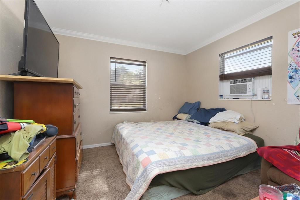 For Sale: $230,000 (3 beds, 1 baths, 1014 Square Feet)