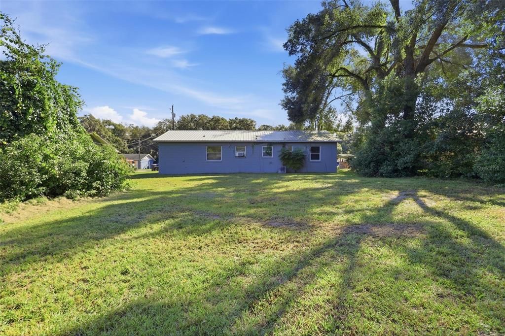 For Sale: $230,000 (3 beds, 1 baths, 1014 Square Feet)