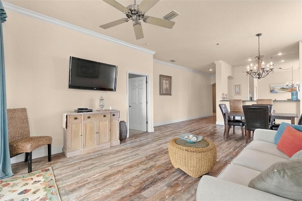 For Sale: $419,000 (3 beds, 2 baths, 1696 Square Feet)