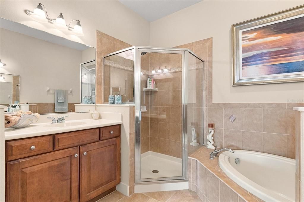 For Sale: $419,000 (3 beds, 2 baths, 1696 Square Feet)